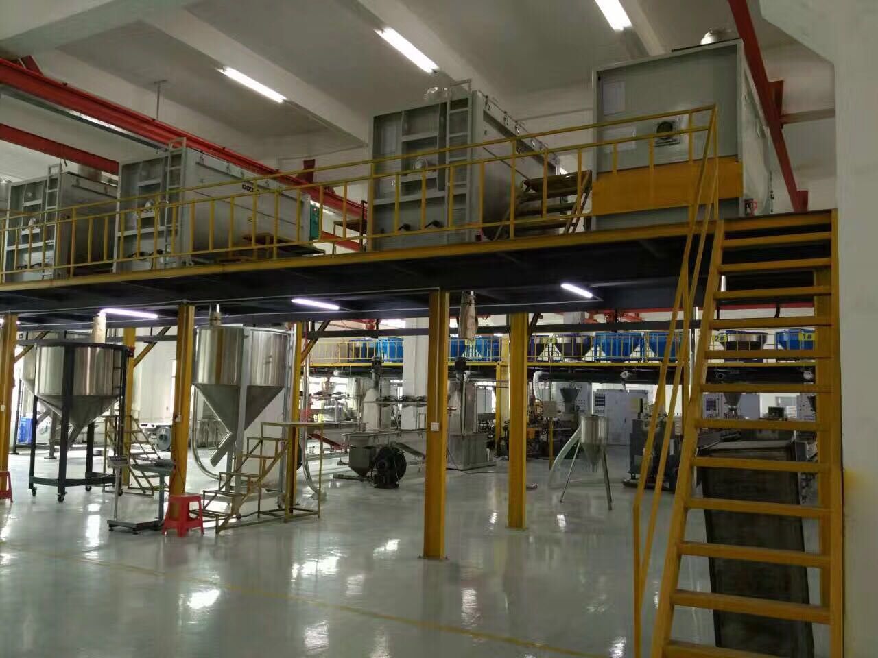 塑伯新材料產品生產線 塑伯新材料產品生產線